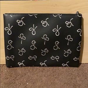 iPad/laptop case; never used